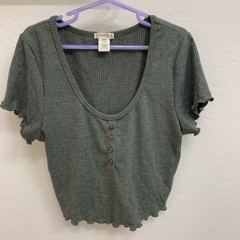 Tillys crop top